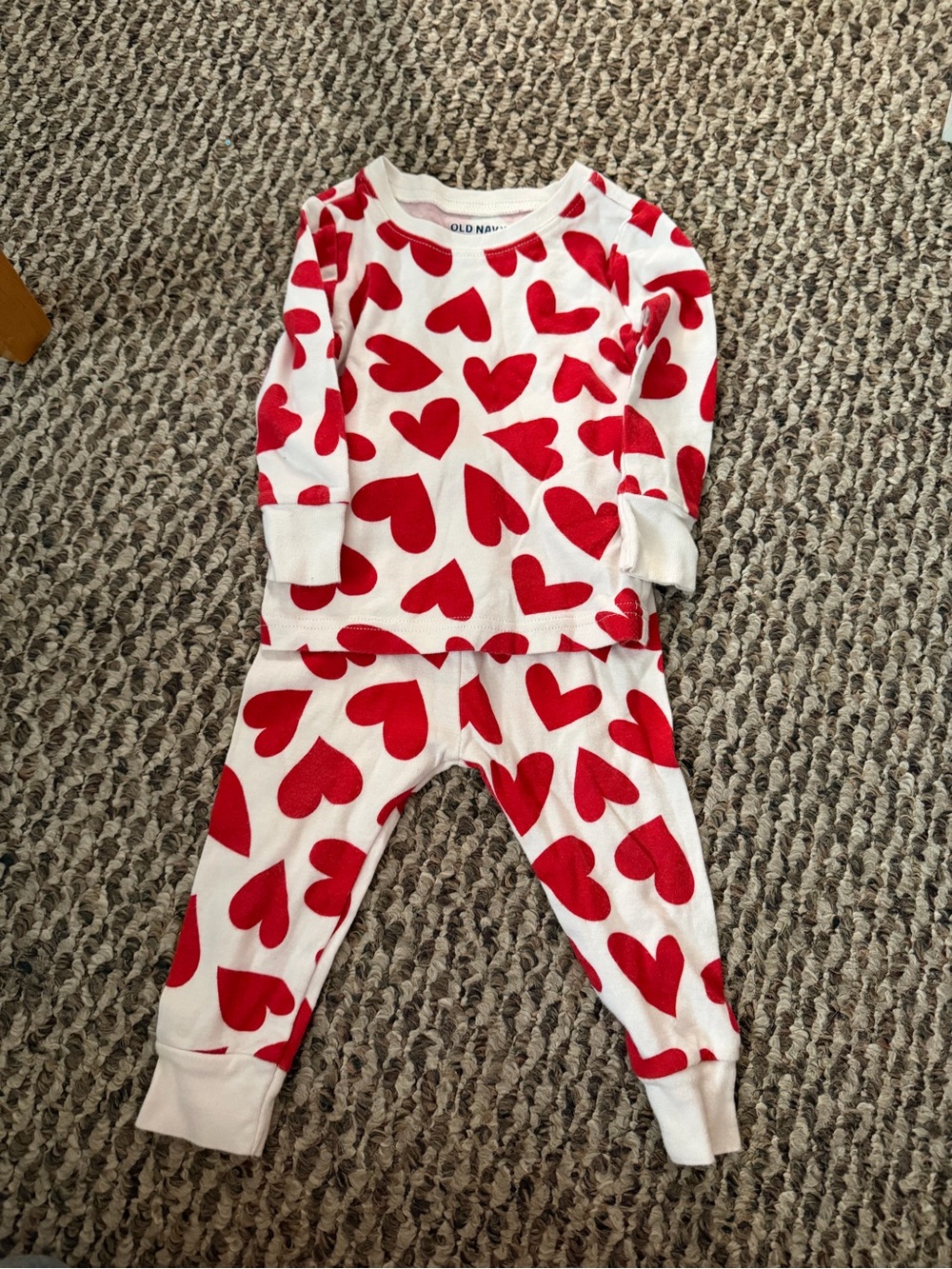 Old Navy White and Red Heart Print Kids Pajama Set
